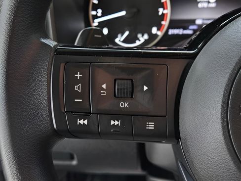 Certified 2023 Nissan Rogue SV AWD/4WD image 12