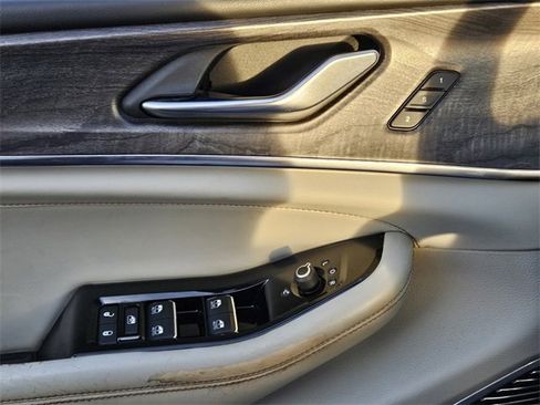 Used 2022 Jeep Grand Cherokee L Overland image 27