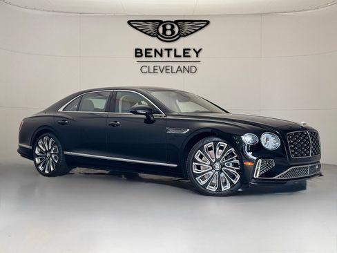 New 2025 Bentley Flying Spur Plug-In Hybrid image 1
