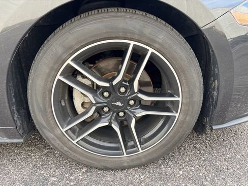 Used 2022 Ford Mustang Premium RWD image 18