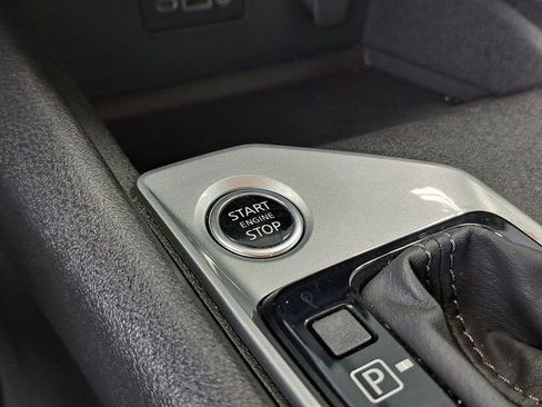 Used 2025 Nissan Altima 2.5 SV FWD image 17