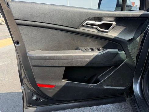 Used 2023 Kia Sportage LX image 26