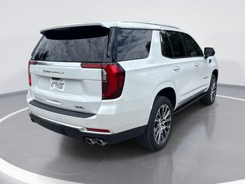 Used 2025 GMC Yukon Denali w/ Denali Reserve Package AWD/4WD image 8