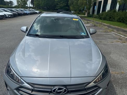 Used 2020 Hyundai Elantra Value Edition w/ Winter Weather Package FWD image 7