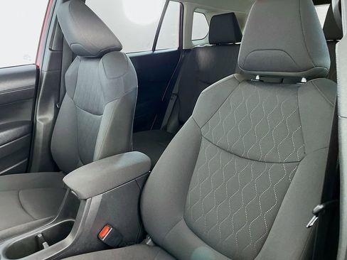Used 2025 Toyota Corolla Cross LE w/ Moonroof Package FWD image 26
