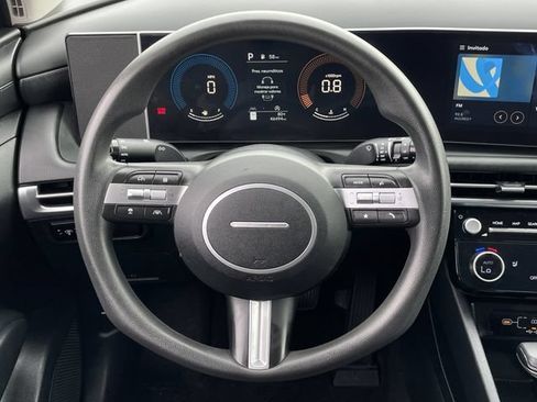 Used 2025 Hyundai Tucson SEL FWD image 11