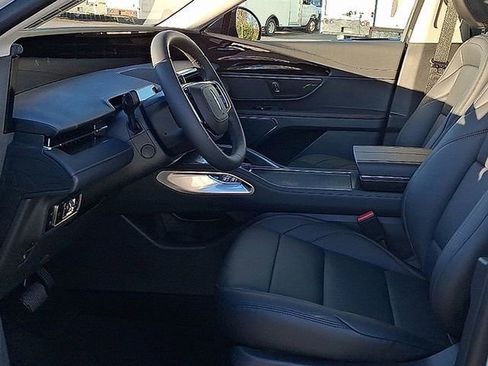 New 2026 Lincoln Nautilus Premier w/ Jet Appearance Package AWD/4WD image 6