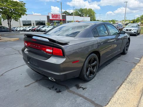 Used 2014 Dodge Charger SXT w/ Blacktop Package RWD image 7