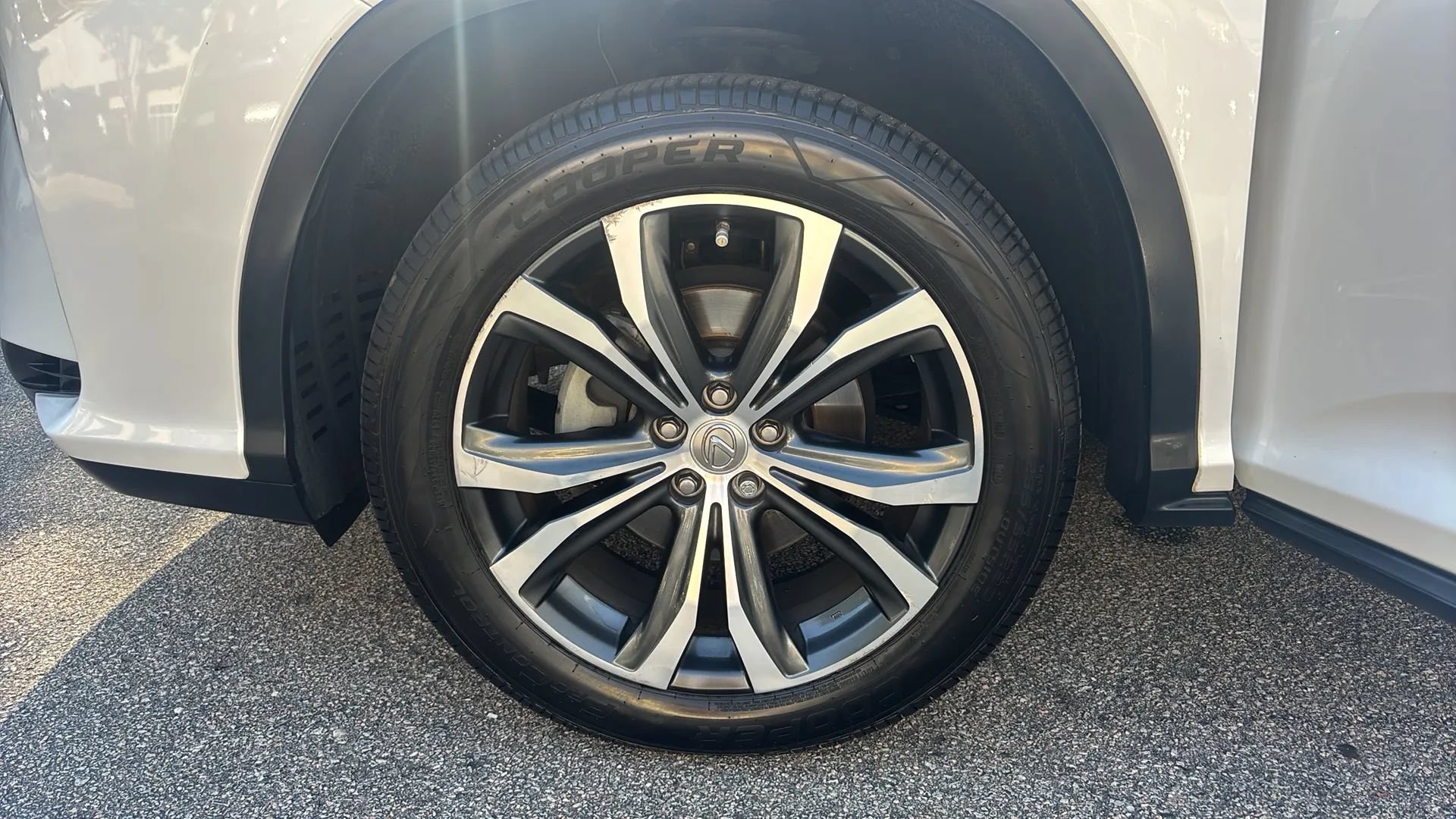 Used 2017 Lexus RX 350 FWD w/ Premium Package image 24