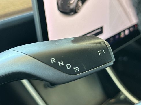 Used 2019 Tesla Model 3 Long Range RWD image 24