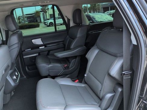 Certified 2025 Ford Expedition Max Active AWD/4WD image 14