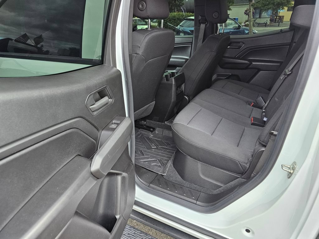 Used 2024 Chevrolet Colorado Trail Boss w/ Technology Package AWD/4WD image 19