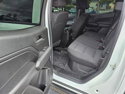 Used 2024 Chevrolet Colorado Trail Boss w/ Technology Package AWD/4WD image 19
