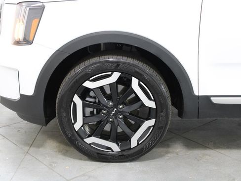 Used 2024 Kia Telluride S w/ S Sunroof Package image 18