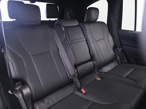 Used 2026 Lexus LX 700h Luxury AWD/4WD image 20