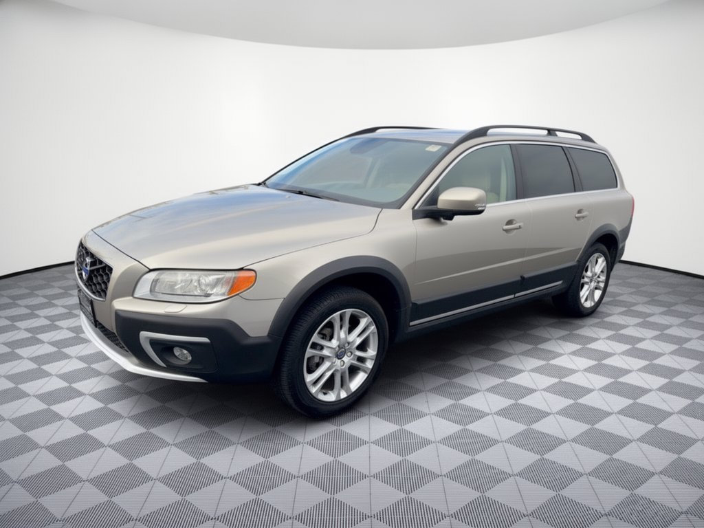Used 2016 Volvo XC70 T5 Platinum w/ Protection Package FWD image 1