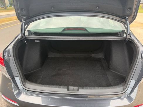 Used 2022 Honda Civic Sport image 15