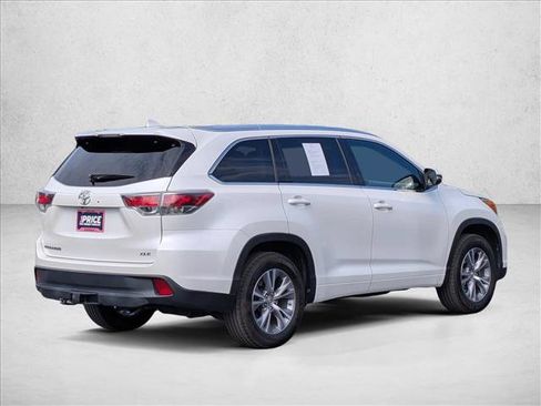 Used 2015 Toyota Highlander XLE FWD image 5