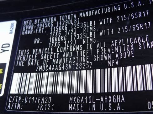 Used 2025 Toyota Corolla Cross LE image 36