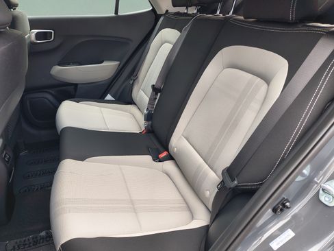 New 2026 Hyundai Venue SEL FWD image 16