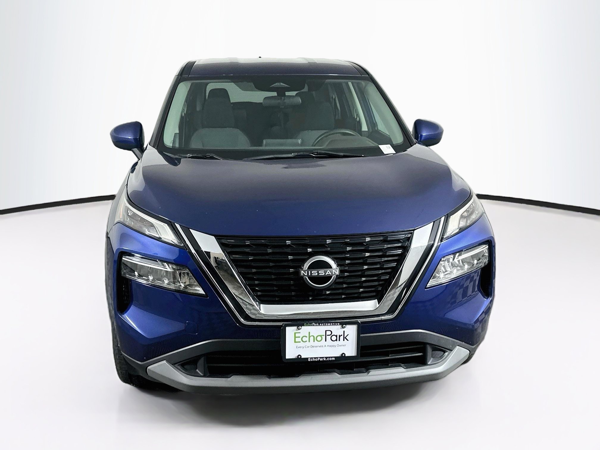 Used 2023 Nissan Rogue SV FWD image 2