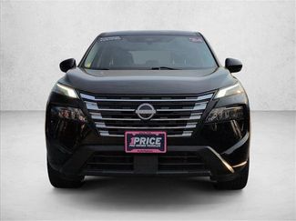 Used 2024 Nissan Rogue SV video 2