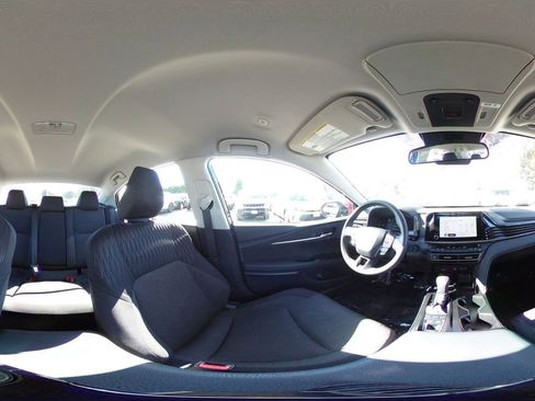 Used 2025 Toyota Camry LE image 42