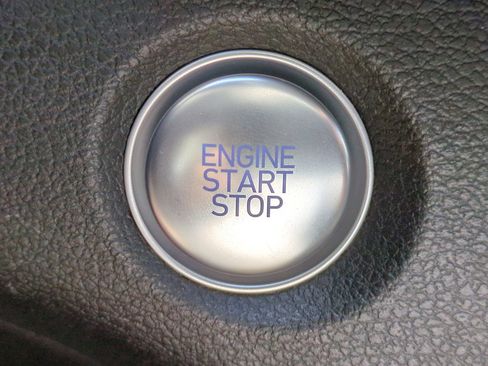 Used 2019 Hyundai Santa Fe SEL w/ Cargo Package image 26