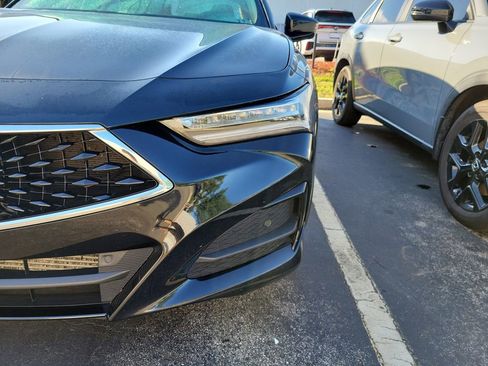 Used 2023 Acura TLX w/ Technology Package FWD image 6