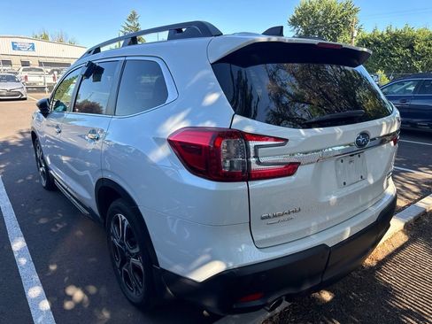 Used 2024 Subaru Ascent Touring AWD/4WD image 2