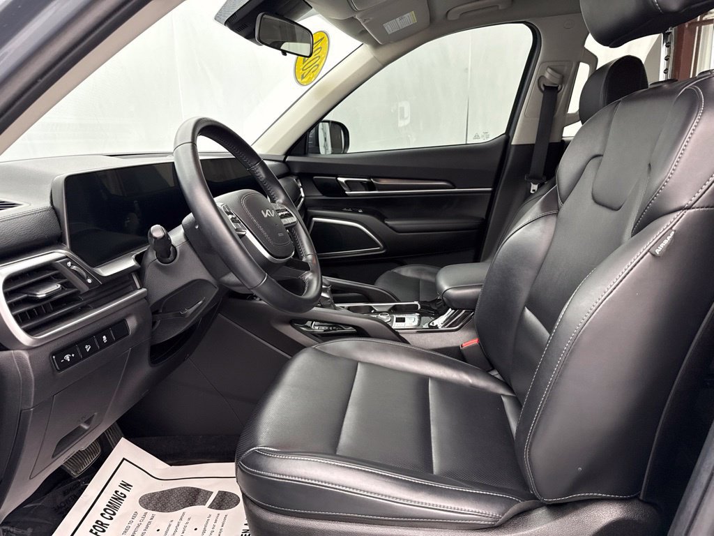 Used 2024 Kia Telluride S AWD/4WD image 16