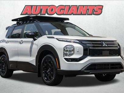 New 2025 Mitsubishi Outlander Trail Edition