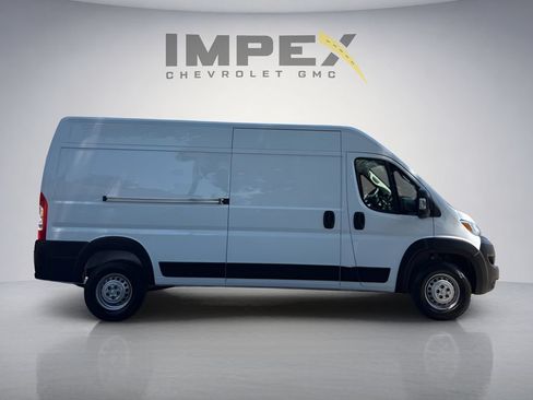 Used 2026 RAM ProMaster 2500 w/ Convenience Group FWD image 6