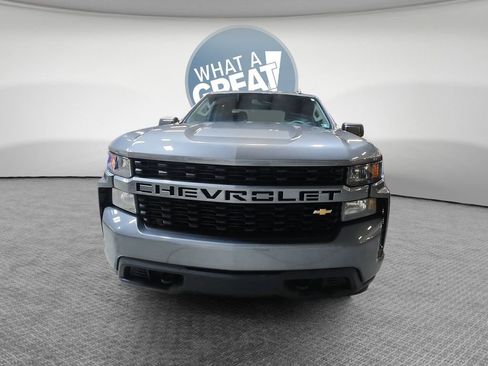 Used 2020 Chevrolet Silverado 1500 Custom w/ Custom Convenience Package image 9
