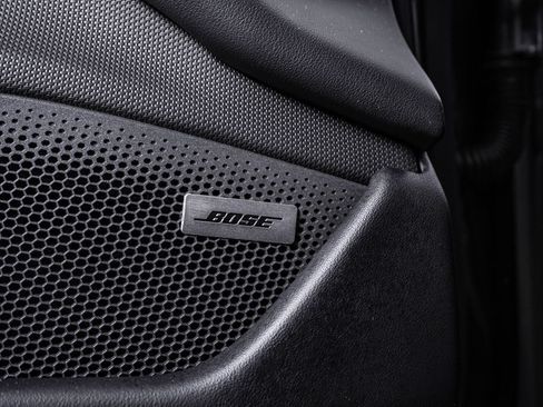 Certified 2025 Porsche Taycan AWD/4WD image 27