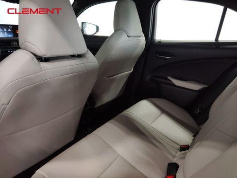 Used 2019 Lexus UX 250h w/ Premium Package image 31