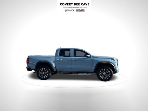 Used 2025 GMC Canyon Denali image 12