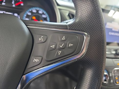 Used 2023 Chevrolet Malibu LT FWD image 17