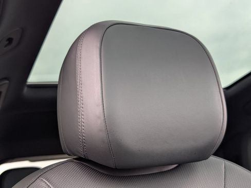 Certified 2023 Porsche Cayenne Coupe AWD/4WD image 18