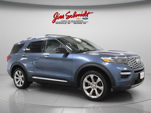 Used 2020 Ford Explorer Platinum w/ Premium Technology Package AWD/4WD image 2