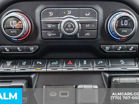 Used 2023 Chevrolet Silverado 2500 High Country image 43