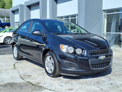 Used 2014 Chevrolet Sonic LT FWD image 1