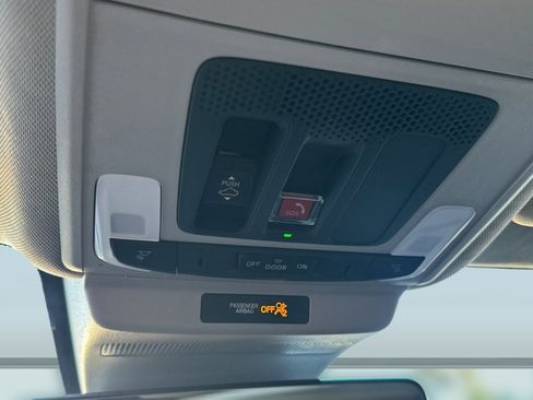 Certified 2025 Honda Accord EX-L image 36