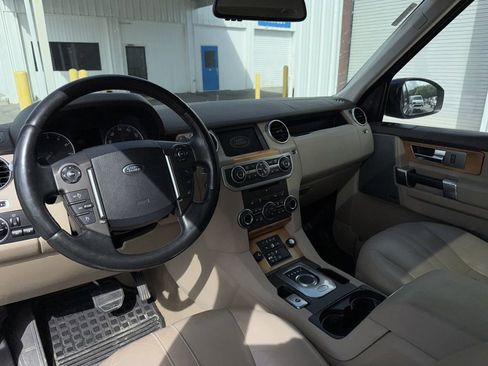 Used 2015 Land Rover LR4 HSE AWD/4WD image 19