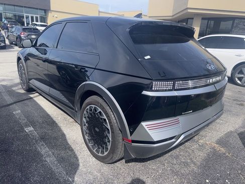 Used 2024 Hyundai Ioniq 5 Limited image 2