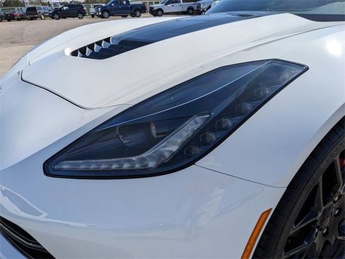 Used 2019 Chevrolet Corvette Stingray Coupe image 9