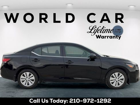 Used 2025 Nissan Sentra S image 8