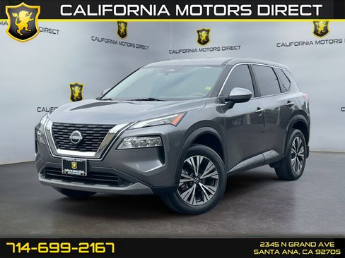 Used 2023 Nissan Rogue SV image 1