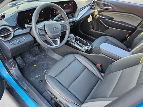 New 2026 Chevrolet Trax ACTIV w/ Driver Confidence Package image 3