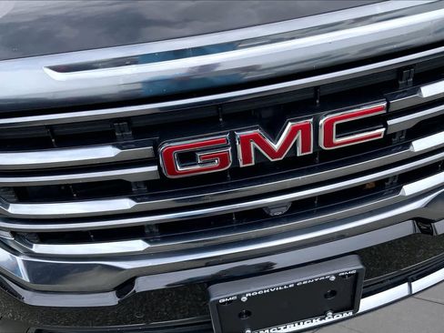 Used 2023 GMC Acadia AT4 w/ Technology Package AWD/4WD image 30